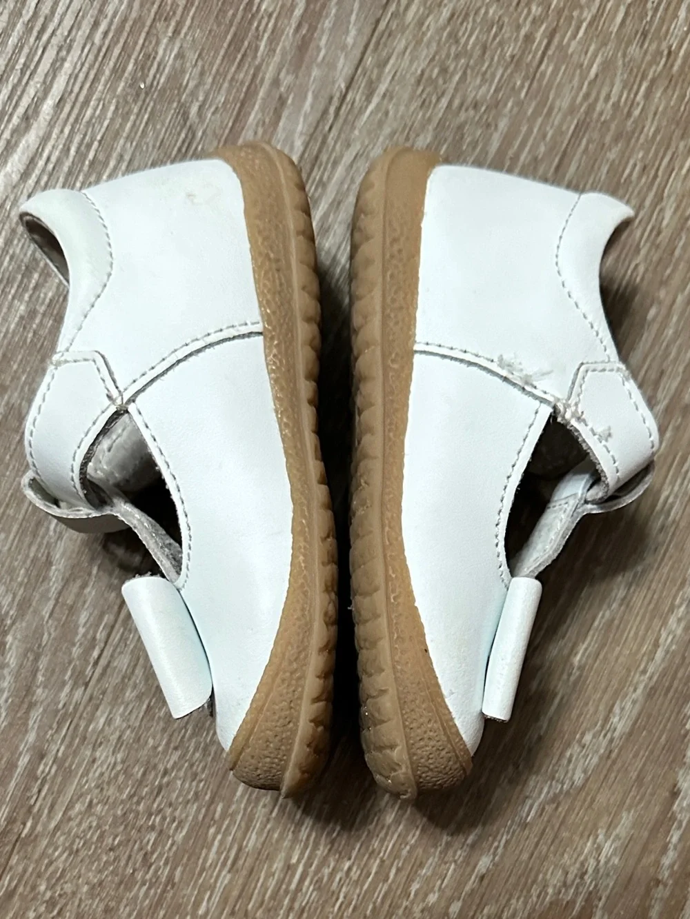 Girls' L'Amour Emma Bow T-Strap Mary Jane Shoe VGC Size 4 White Baby Toddler